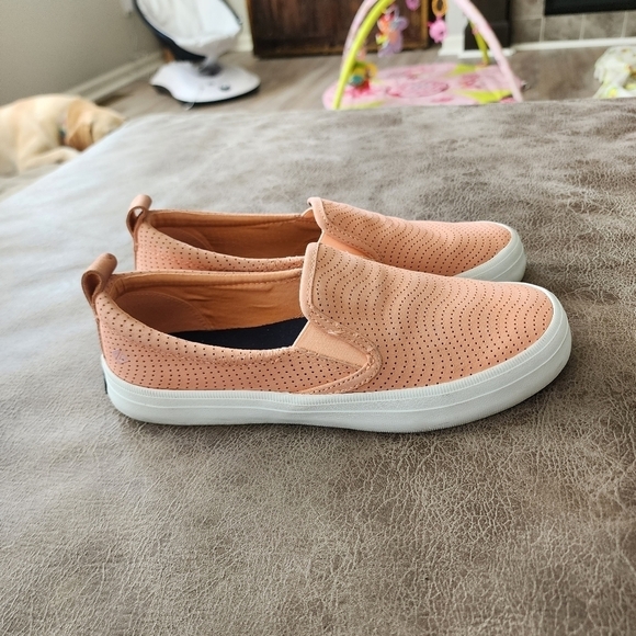 Sperry Women's Crest Twin Gore Leather Wave Perforated Sneaker - Picture 4 of 7